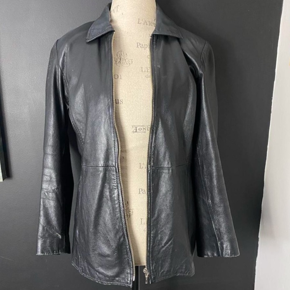 Chic Black Leather Jacket